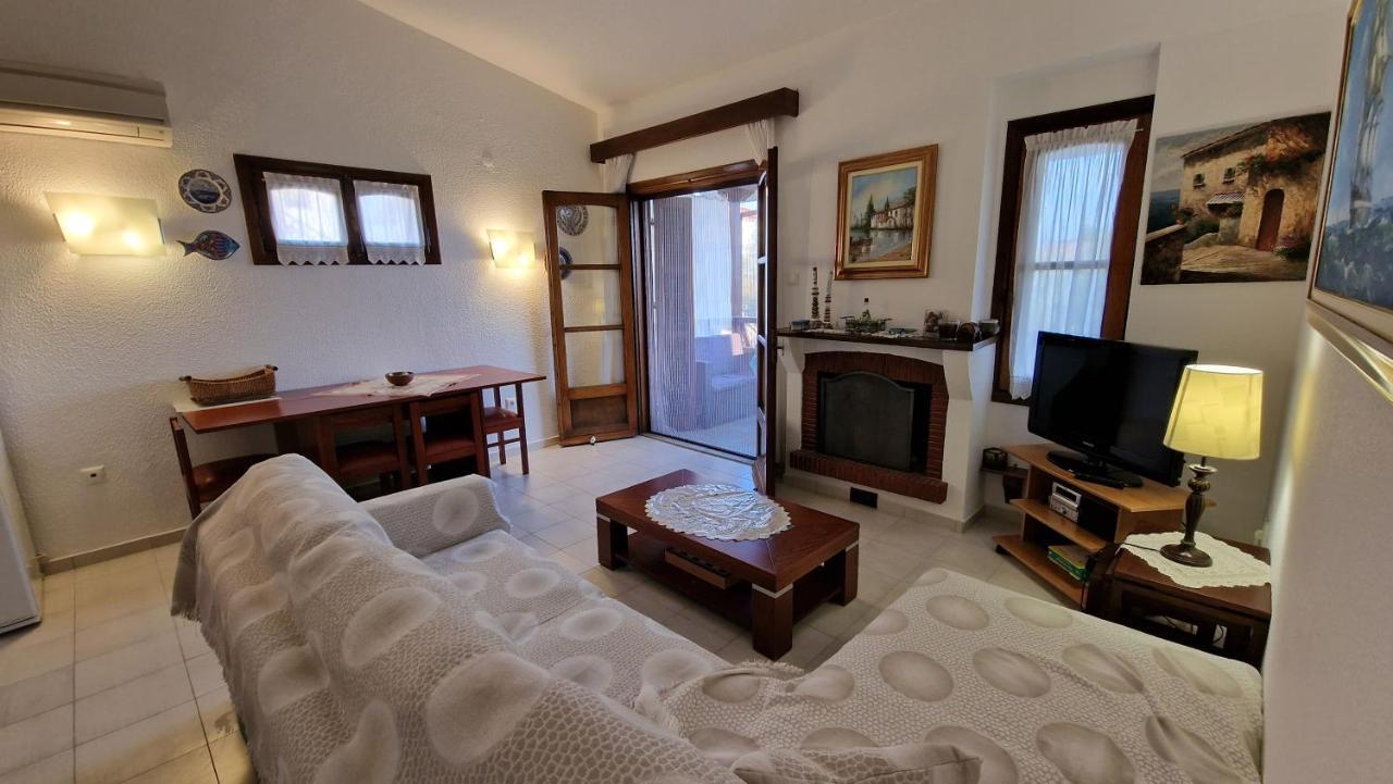 Вилла Halkidiki Family House Kalyves Polygyrou Экстерьер фото